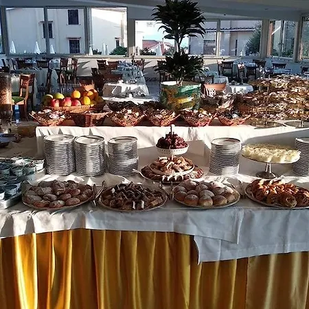 Grand Vesuvio Hotel