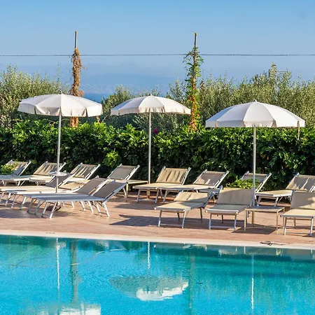 Grand Vesuvio Hotel 4*