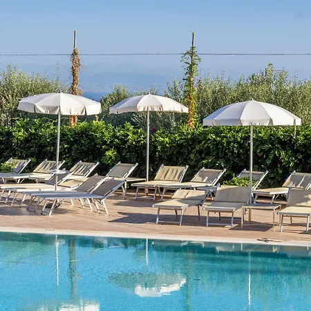 Отель Grand Vesuvio Сорренто