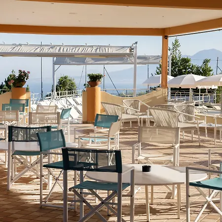 Отель Grand Vesuvio Сорренто