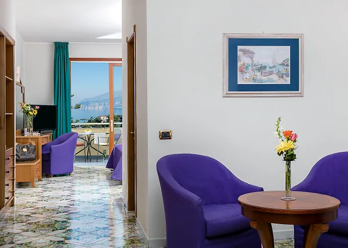 Grand Vesuvio Hotel 4*
